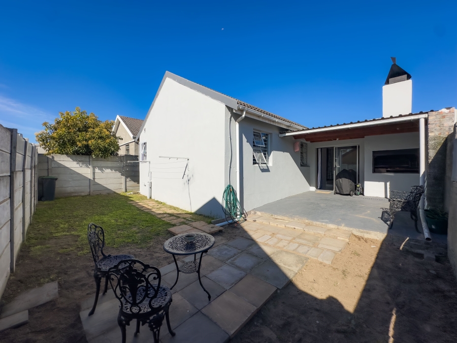 3 Bedroom Property for Sale in Protea Village Western Cape